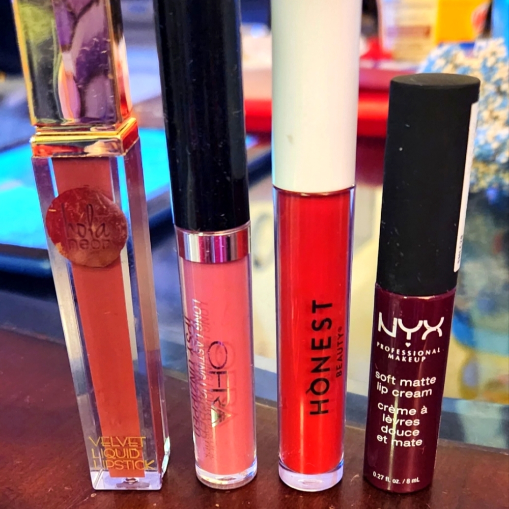 Liquid lipstick